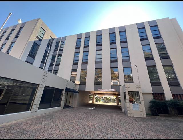 2,000M² OFFICE TO LET IN ROSEBANK